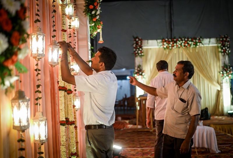 How Flowers Decorator In Bangalore Creates a Dreamy Mandap?